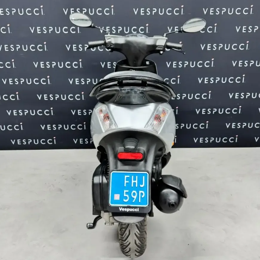 SOLD PIAGGIO Zip FHJ-59-P