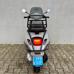 SOLD Vespa Primavera Custom Chalk Grey/Krijt Grijs FFD-52-F