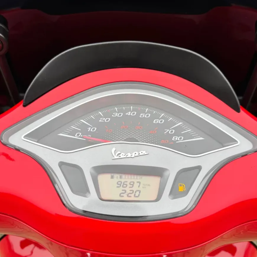 SOLD Vespa Sprint Glans Rood DRF-80-P