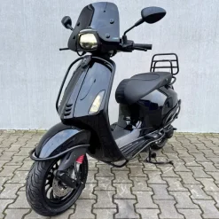 SOLD Vespa Sprint Glans Zwart DLH-72-V
