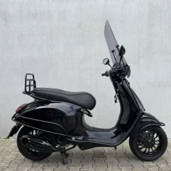 SOLD Vespa Sprint Glans Zwart DRR-75-B