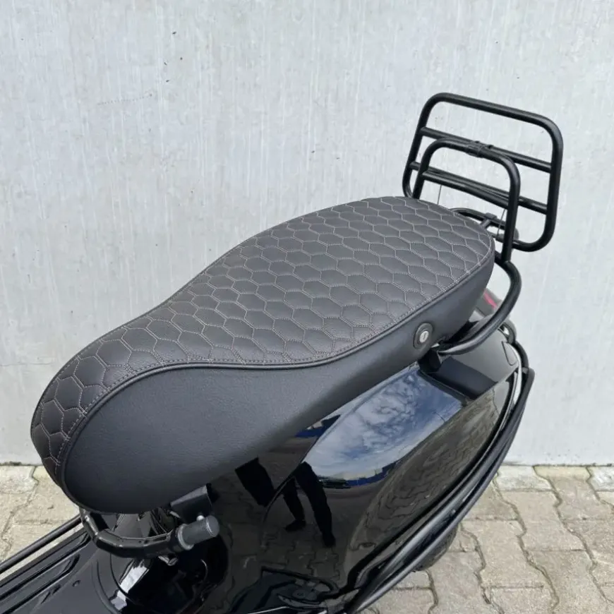 SOLD Vespa Sprint Glans Zwart DRR-75-B