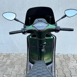 SOLD Vespa Sprint Green to Purple FHS-92-Z