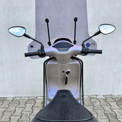 SOLD Vespa Sprint Rose Biege FFG-25-L