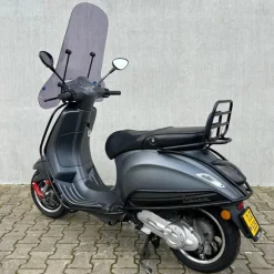 SOLD Vespa Sprint Sport Mat Grijs DJD-53-S
