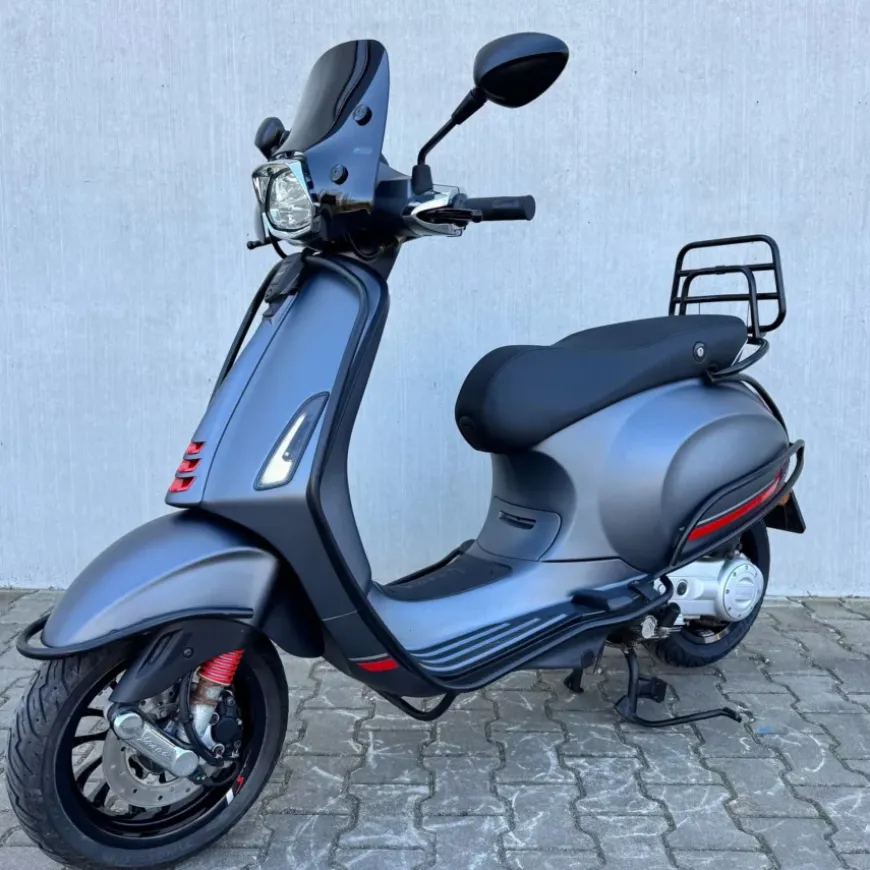 SOLD Vespa Sprint Sport Mat Grijs FFG-62-L