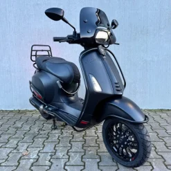 SOLD Vespa Sprint Sport Mat Zwart FLF-95-R