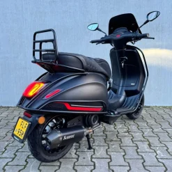 SOLD Vespa Sprint Sport Mat Zwart FLF-95-R