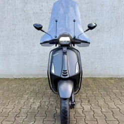 SOLD Vespa Sprint Sport Mat Zwart DSG-11-Z