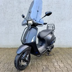 SOLD Vespa Sprint Sport Mat Zwart DSG-11-Z