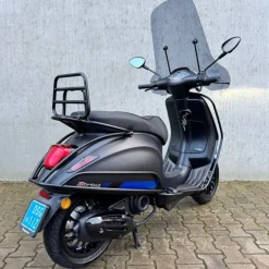 SOLD Vespa Sprint Sport Mat Zwart DSG-11-Z