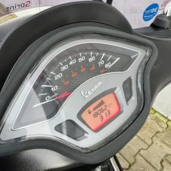 SOLD Vespa Sprint Sport Mat Zwart FHF-21-X