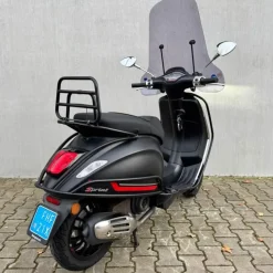 SOLD Vespa Sprint Sport Mat Zwart FHF-21-X