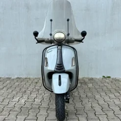 Vespa GTS310 Custom Chalk Grey 2026