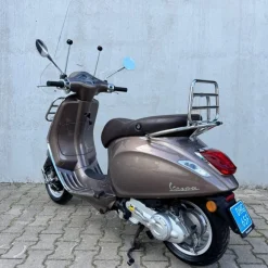 Vespa Primavera Touring Marrone DHG-65-F