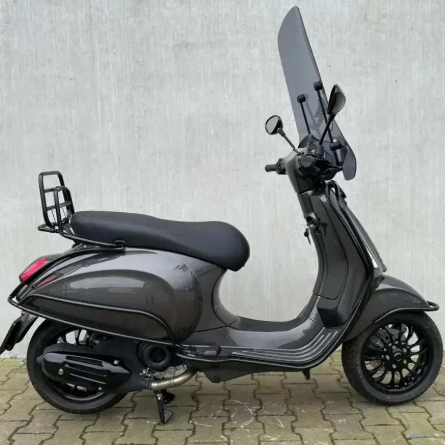 Vespa Sprint – Agaath Grijs Donker