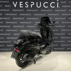 Vespa Sprint – Black on Black