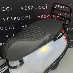 Vespa Sprint – Glossy white pearle