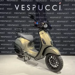 Vespa Sprint – Gold champagne