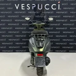 Vespa Sprint – Green to Gold