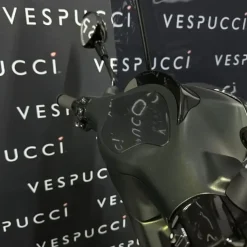 Vespa Sprint – Green to Gold