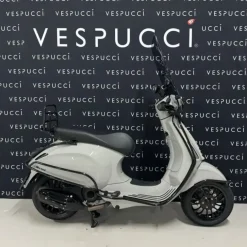 Vespa Sprint – Krijt Grijs
