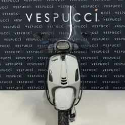 Vespa Sprint – Krijt Grijs