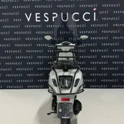 Vespa Sprint – Krijt Grijs
