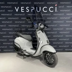 Vespa Sprint – krijt grijs