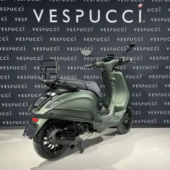 Vespa Sprint – Opaco Candy Green